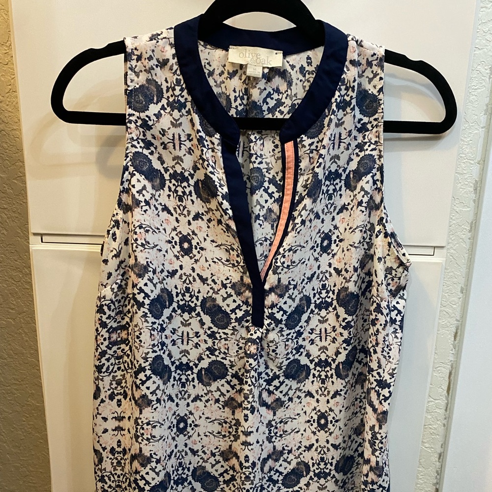 Beautiful blouse. Size M.